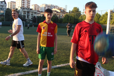 DOSTLAR MECLİSİ & SINAVLI FC